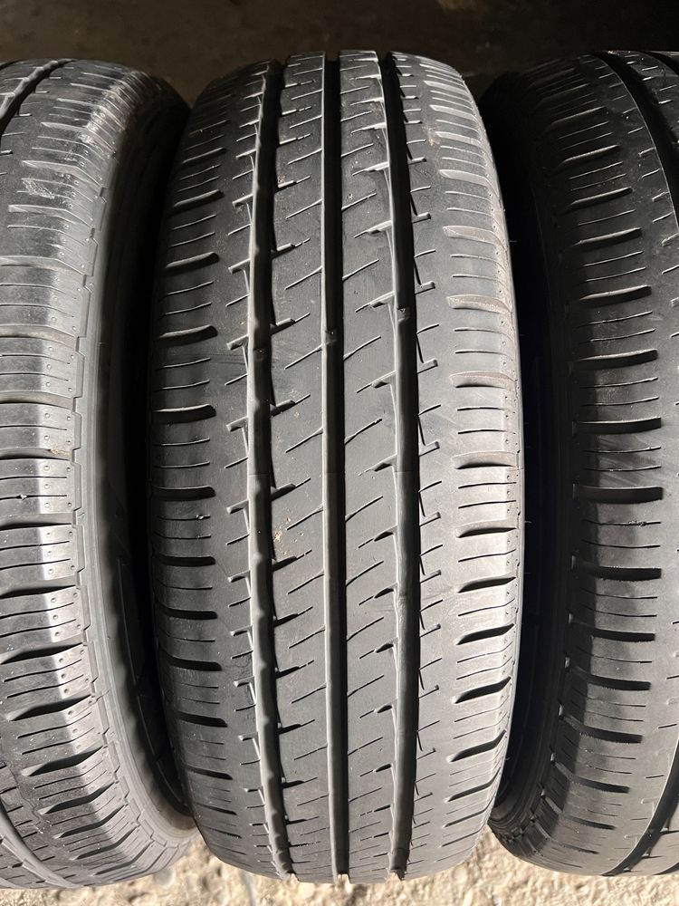 4 anvelope vara 215/70/15 C , Hankook , 7 mm !