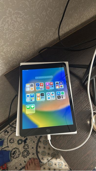 Планшет Apple iPad 2021  Wi-Fi 10.2 дюйм 3 Гб/64 Гб серый
