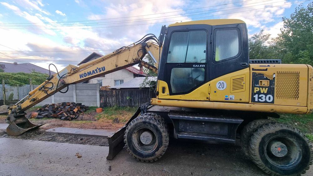 Excavator pneuri Komatsu PW 130