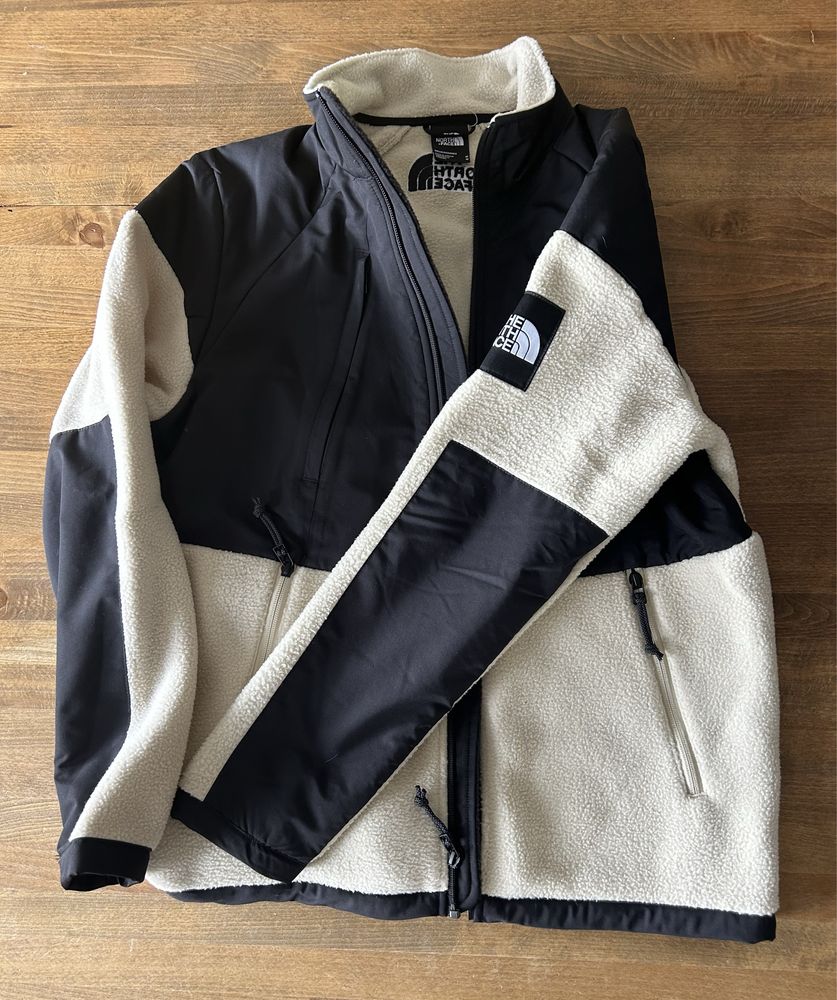 Яке The North Face