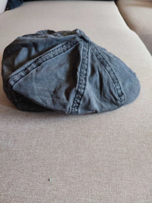 Шапка с козирка(каскет)