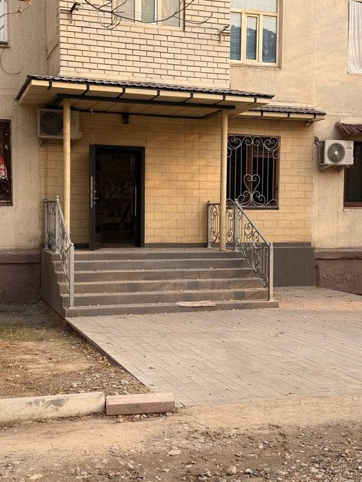 Продается комерчекое помишение на Авиасозлар 3