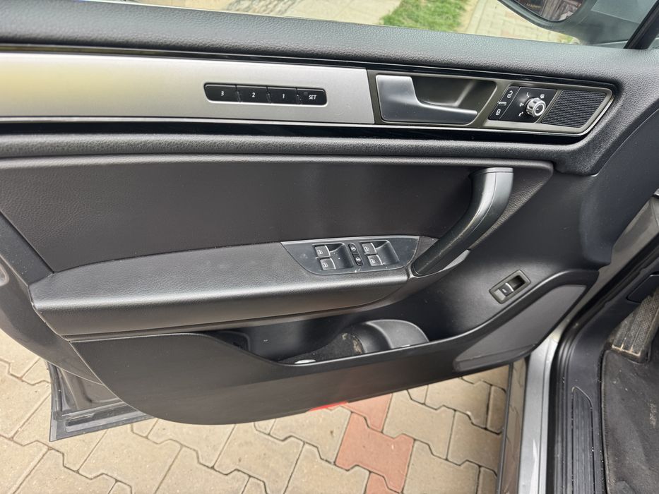 VW Touareg 2014