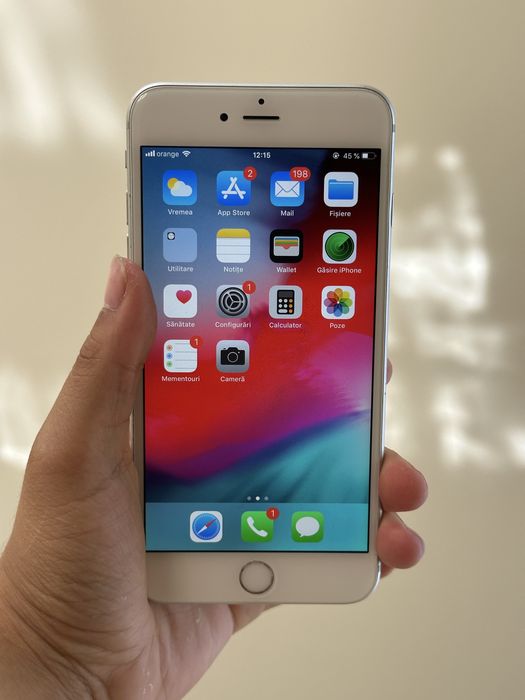 Iphone 6S + 64 GB, Incărcător si Husă