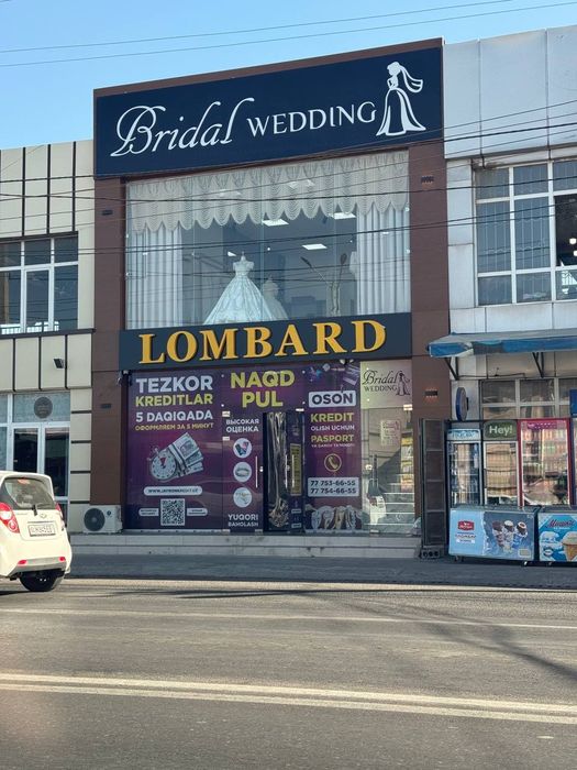 139000у.е Назарбек пустдан 500 метир кирганда 1 сотик 180м2