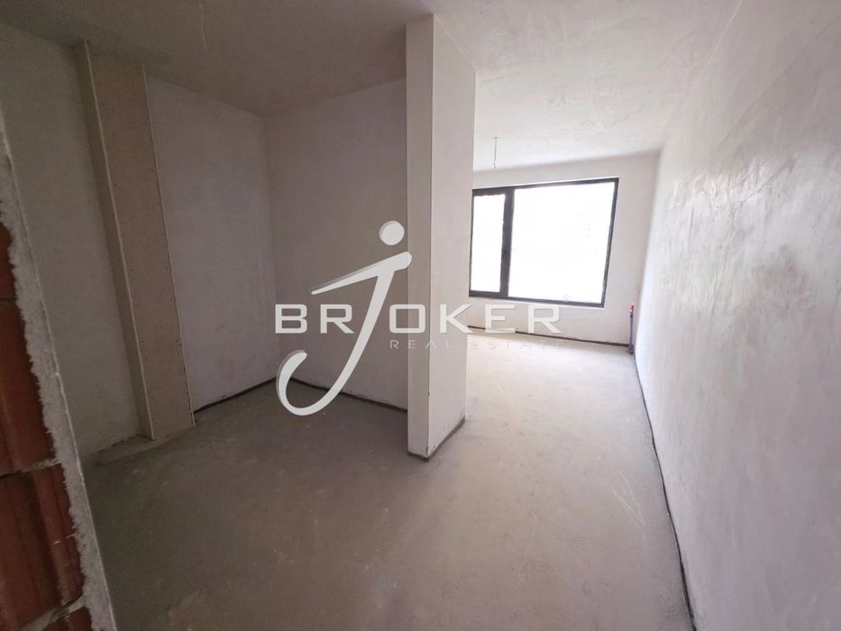 Продава се Тристаен апартамент в София, Горна баня - 177 кв.м за 1780 €/кв.м - Снимка #11