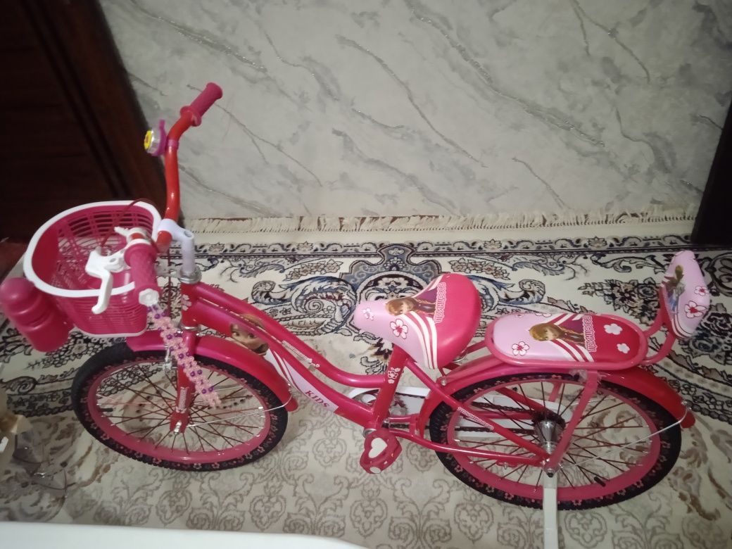 Velosiped sotiladi yengi