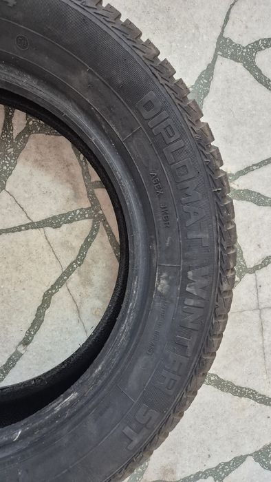 4 броя зимни гуми-175/65R14