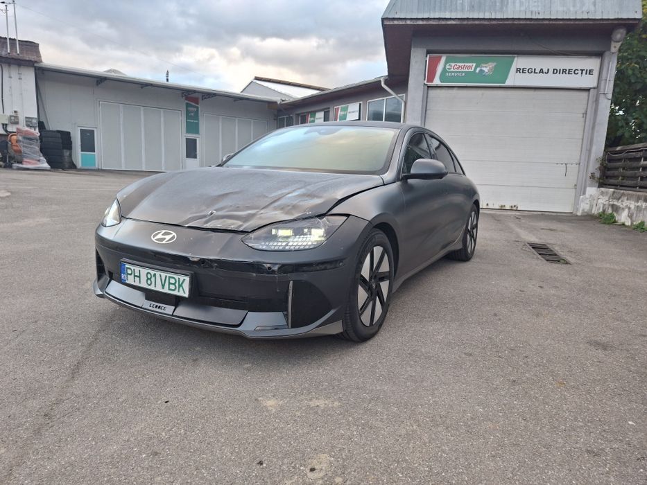 Hyunday Ioniq 6/ ușor avariat