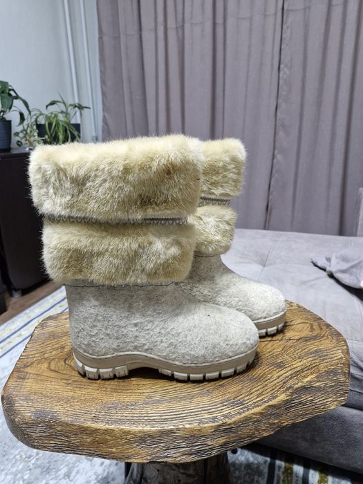 Валенки продам женские