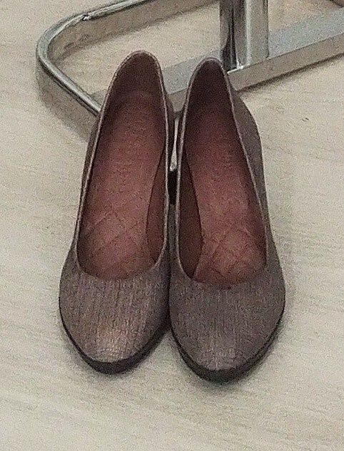 Нови, елегантни обувки Hispanitas 37 номер