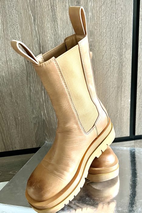 Продам ботинки