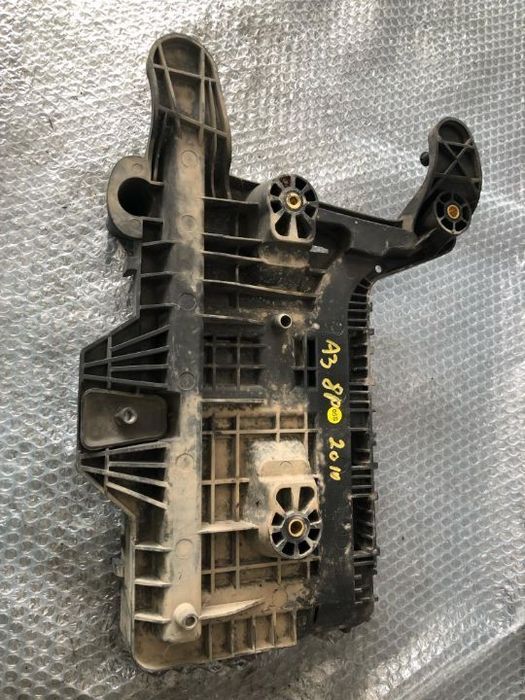 suport baterie 2.0 d audi a3 8p 2010