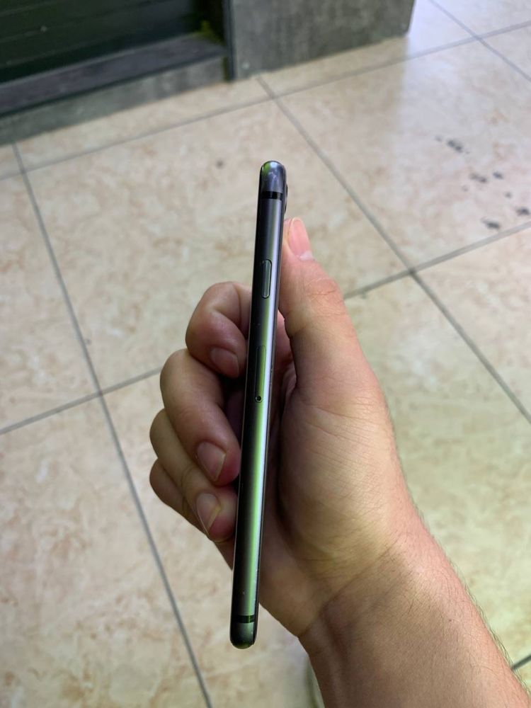 Apple IPhone 8 64GB