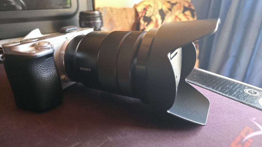 Obiectiv sony e mount 18-105mm f4 stare perfecta
