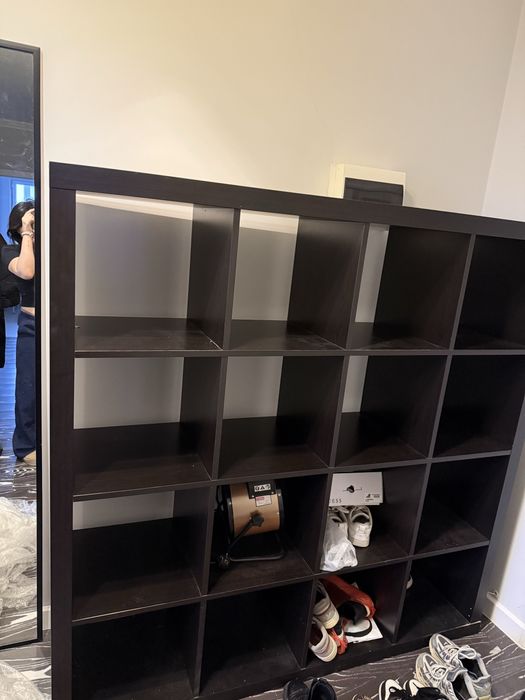 Кубовый стеллаж продам , если сегодня заберете о цене договоримся