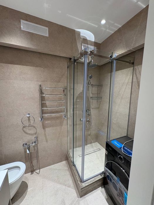 СДАЕТСЯ 3комн Квартира рядом с метро Дружба Народов