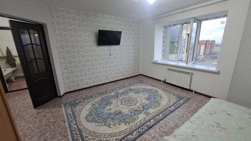 Сдам квартиру на длительный срок  только семейным !