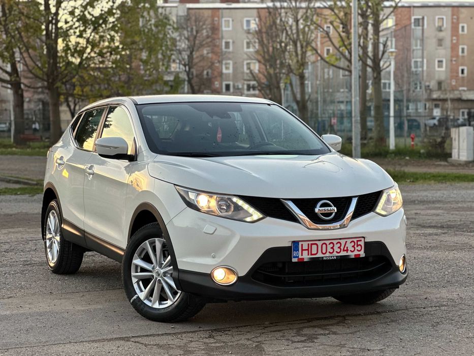 Nissan Qashqai 2 WD*benzina*factura+fiscal*nr.rosii*af.2015*full led