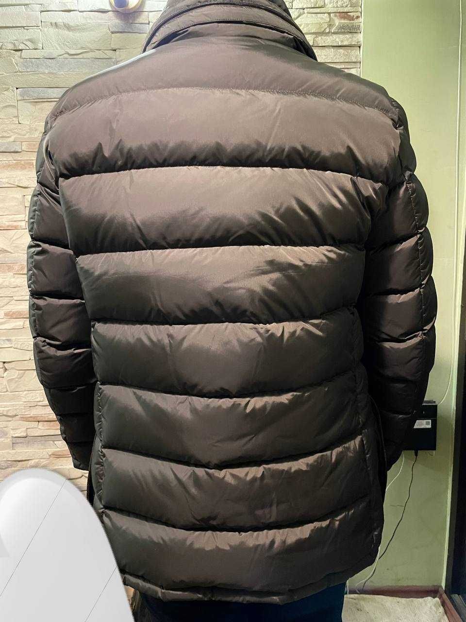 продам мужскую куртку от Moncler