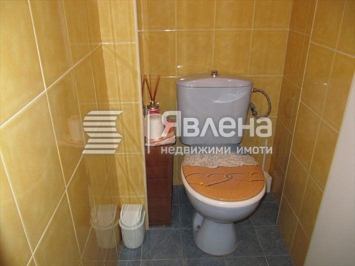 Тристаен апартамент, ж.к. Тракия