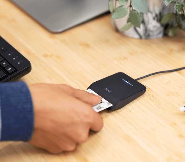 Cititor de carduri Trust Primo Smart ID – USB, negru, nou, sigilat