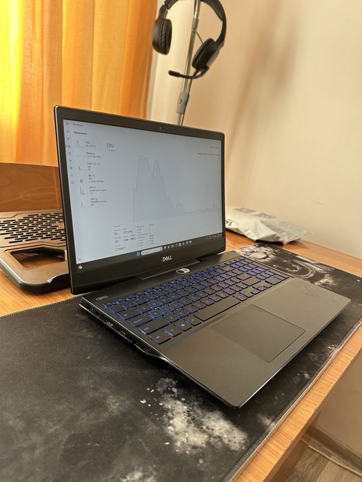 Laptop gaming RTX 2060 ecran 300HZ I7-10750H +CADOU