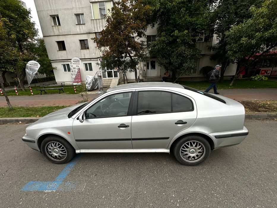 Skoda octavia 2,0 benzina