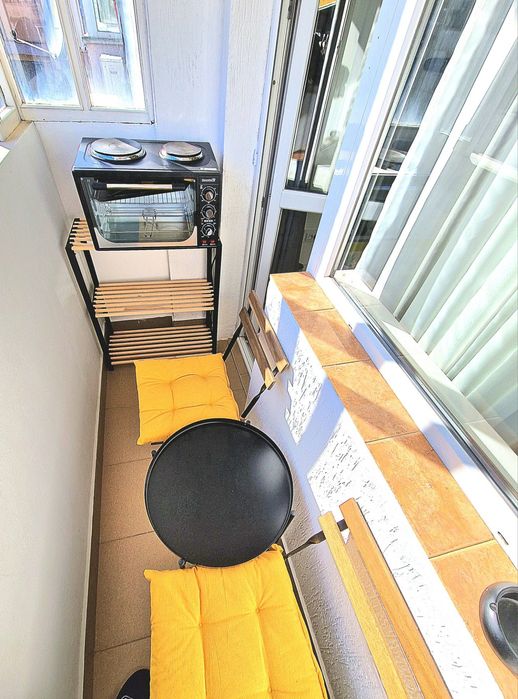 Арт Апартамент с паркомясто и две спални- НАМАЛЕНА ЦЕНА!!!