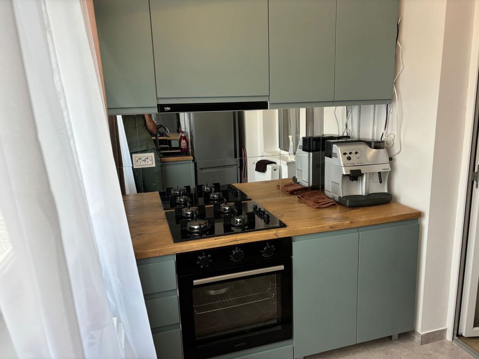 Inchiriez garsoniera de lux/Bloc nou/ Gavana zona Dedeman