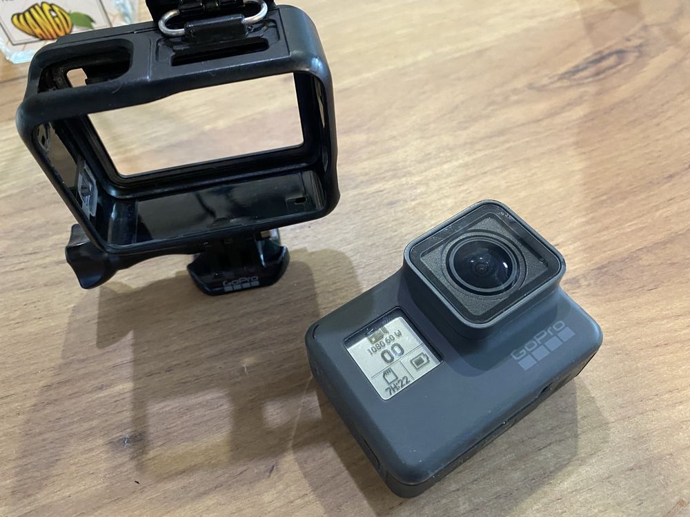 GoPro 6 Black + 128GB SD card