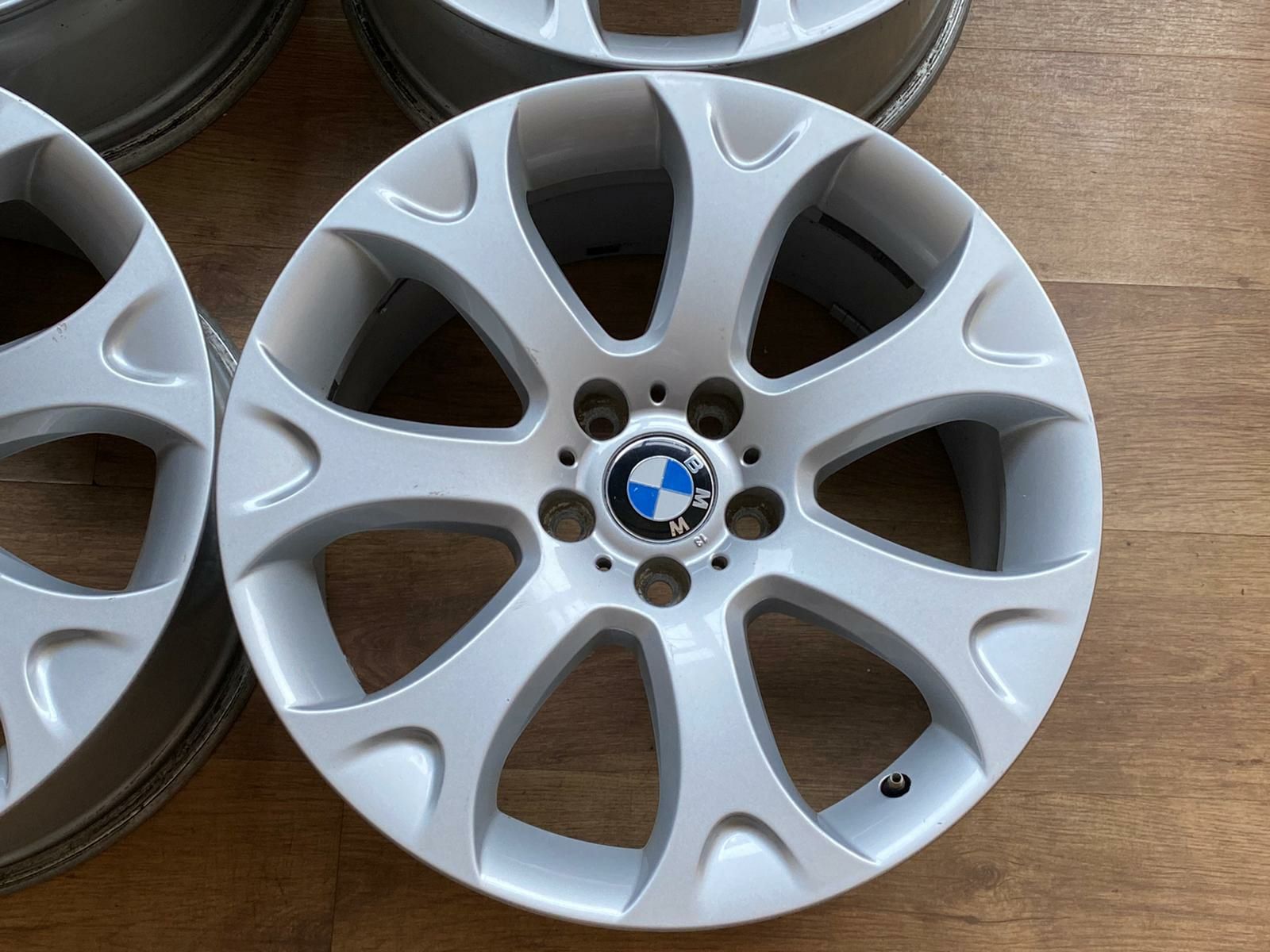 Jante 19 originale bmw x5 x3 , 9j et 48