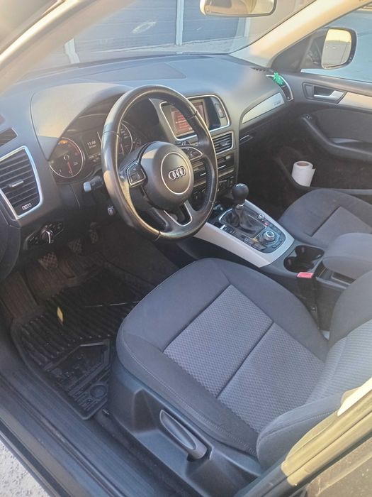 Audi Q5 4x4   Euro 5. 2.0 tdi 177 cai  2014 cutie manuala fara AD.B