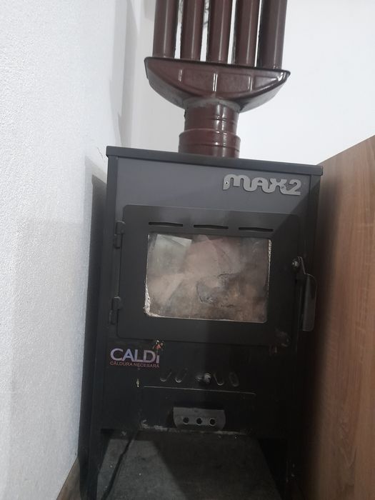 Termo semineu  pe  lemne.