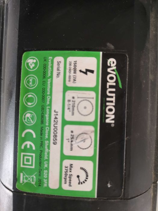 Циркуляр пендула - EVOLUTION 1500W / 210mm