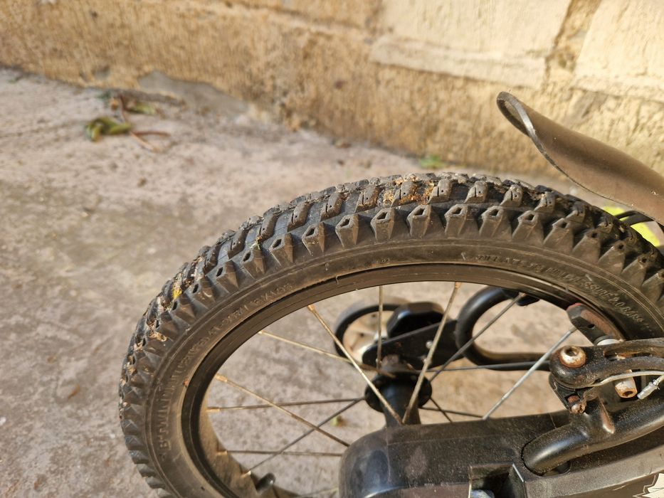 URGENT!! Bicicleta decathlon 16 inch 4-6 ani (105-120cm) dark hero 500