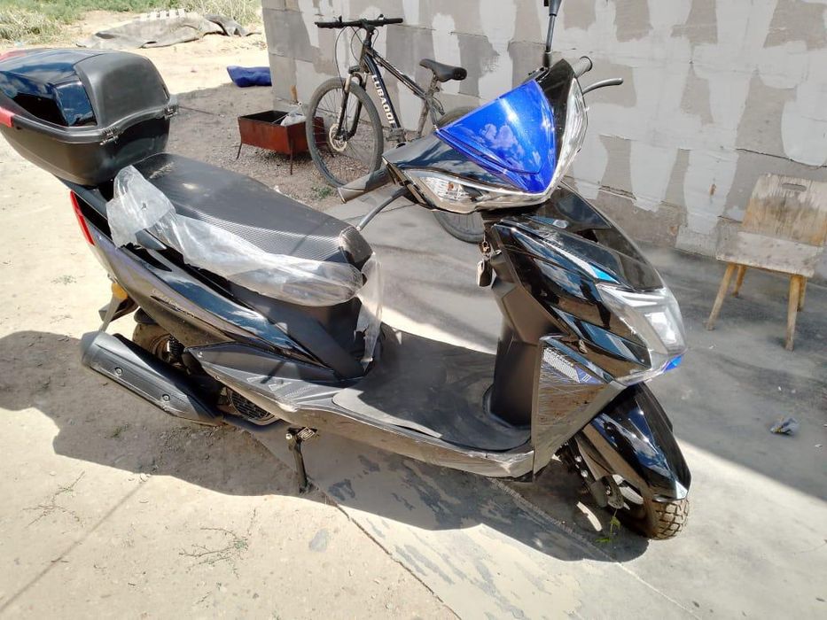 Скутер новый 125 кубовый