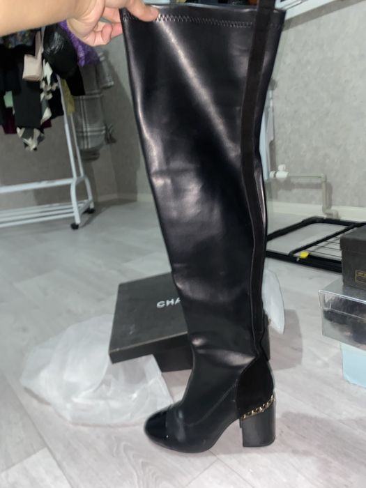 Продам ботфорты Shanel