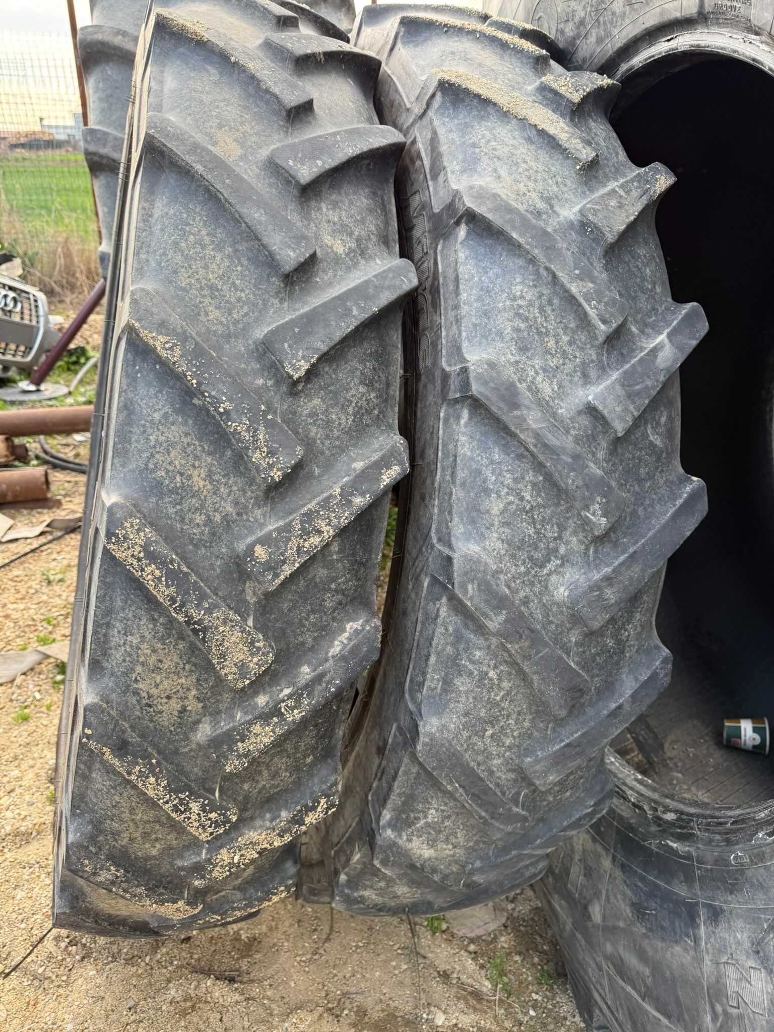 Anvelope 300.85 R42 Mitas