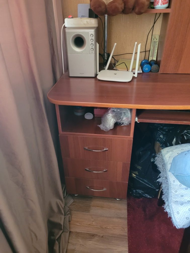 Компьютерный стол