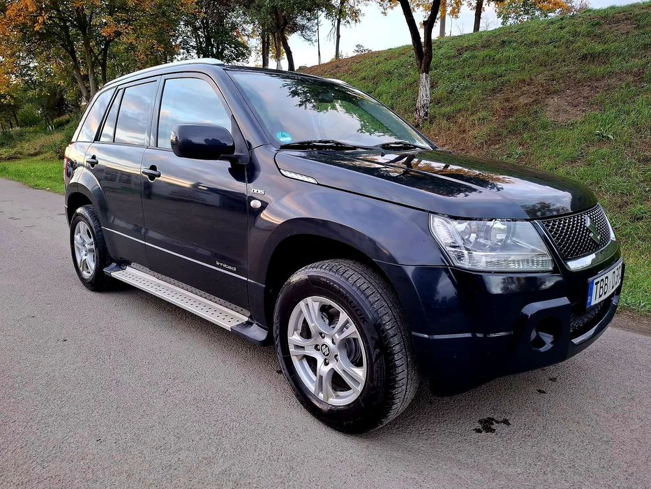 Suzuki Grand Vitara 1.9 DDiS 4 x 4 " Limited Edition " Trapa " Navi " Alcantara "