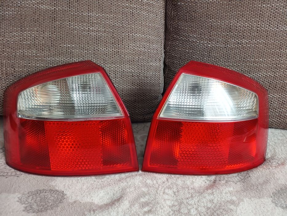 Set lampi electrice originale hella b6