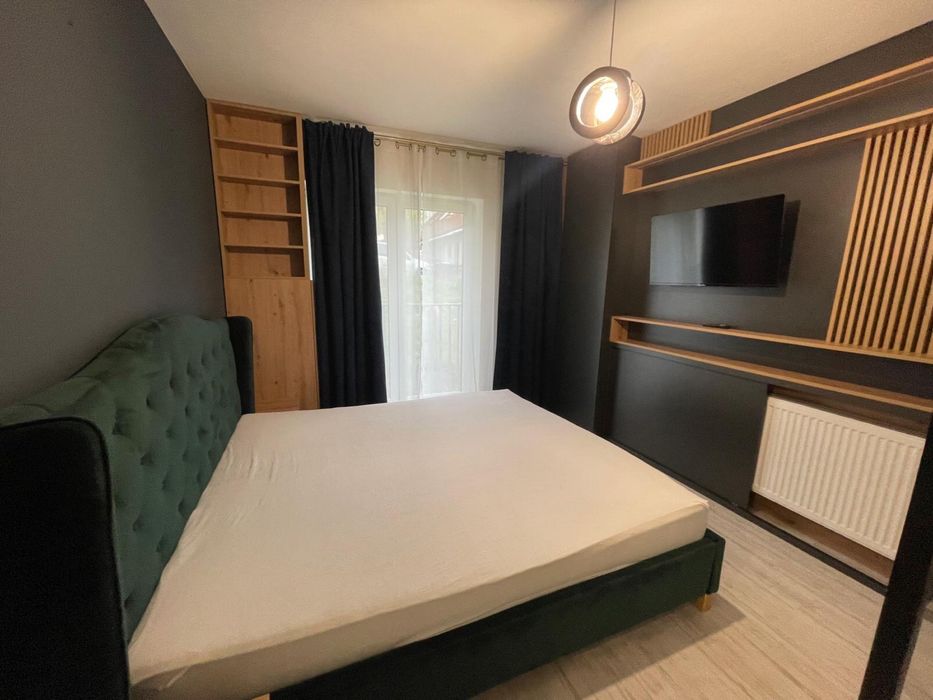 Inchiriez apartament 3 camere Floresti