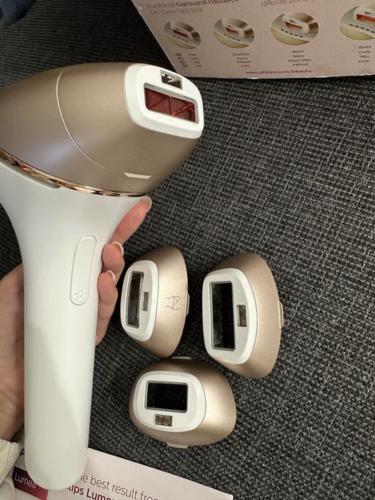 Фотоепилатор Philips Lumea Prestige