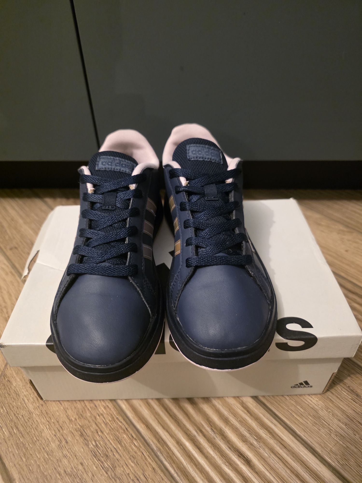 Дамски маратонки ADIDAS