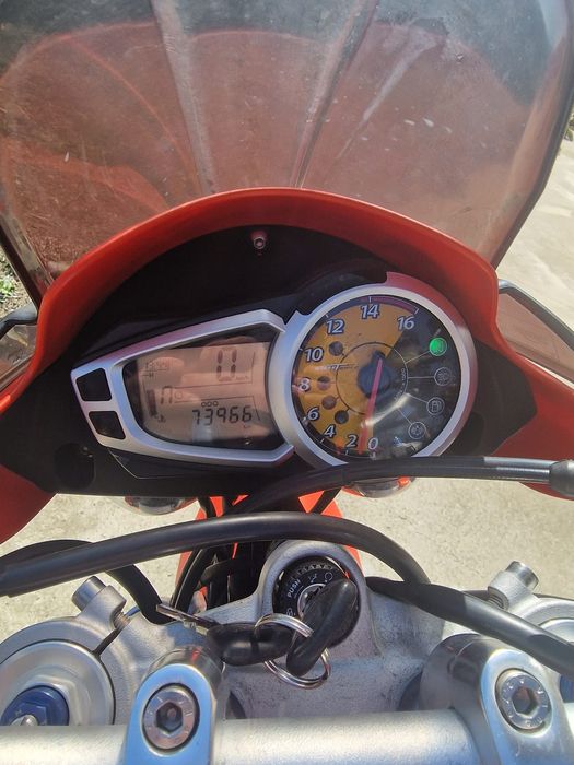 Triumph street triple 675r schimb