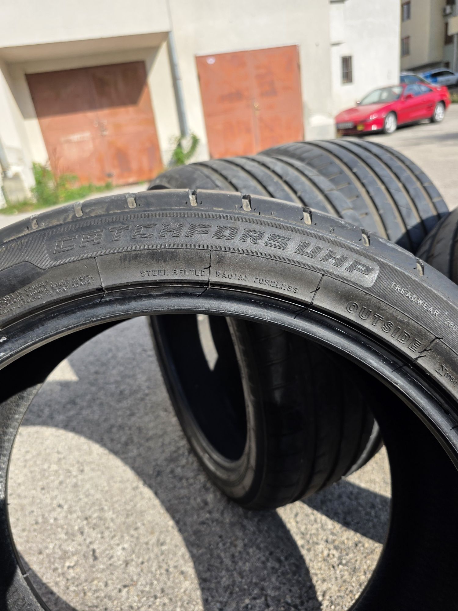Летни гуми Спорт пакет 275/40/20 и315/35/20 от BMW X5