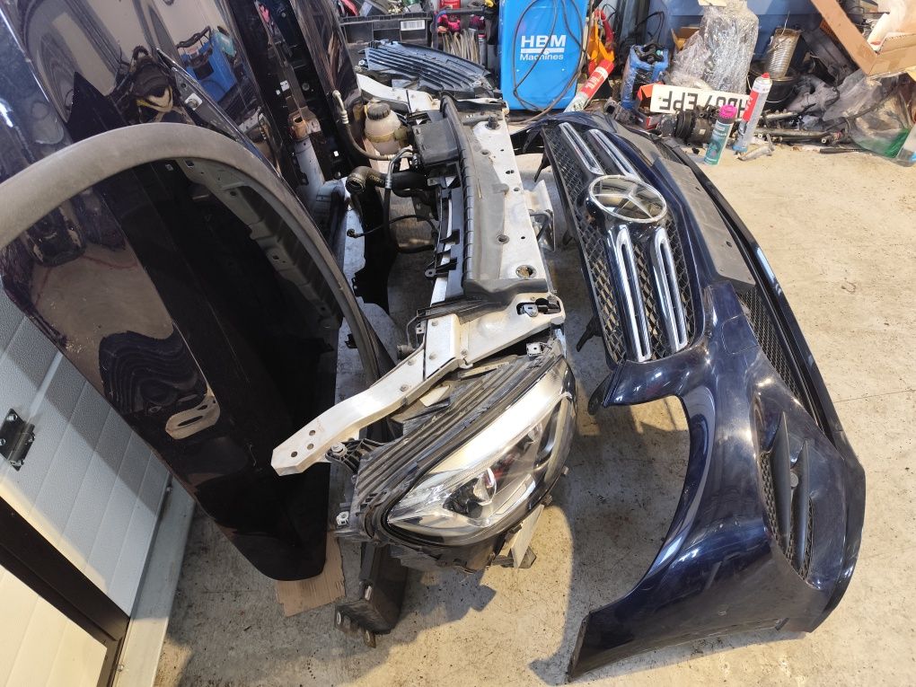 Fata completa Mercedes GLC w253. 2016. Capota aripa trager far bara