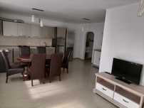 Ofer spre Închiriere pe termen lung apartament cu  3 camere, 98 mp.