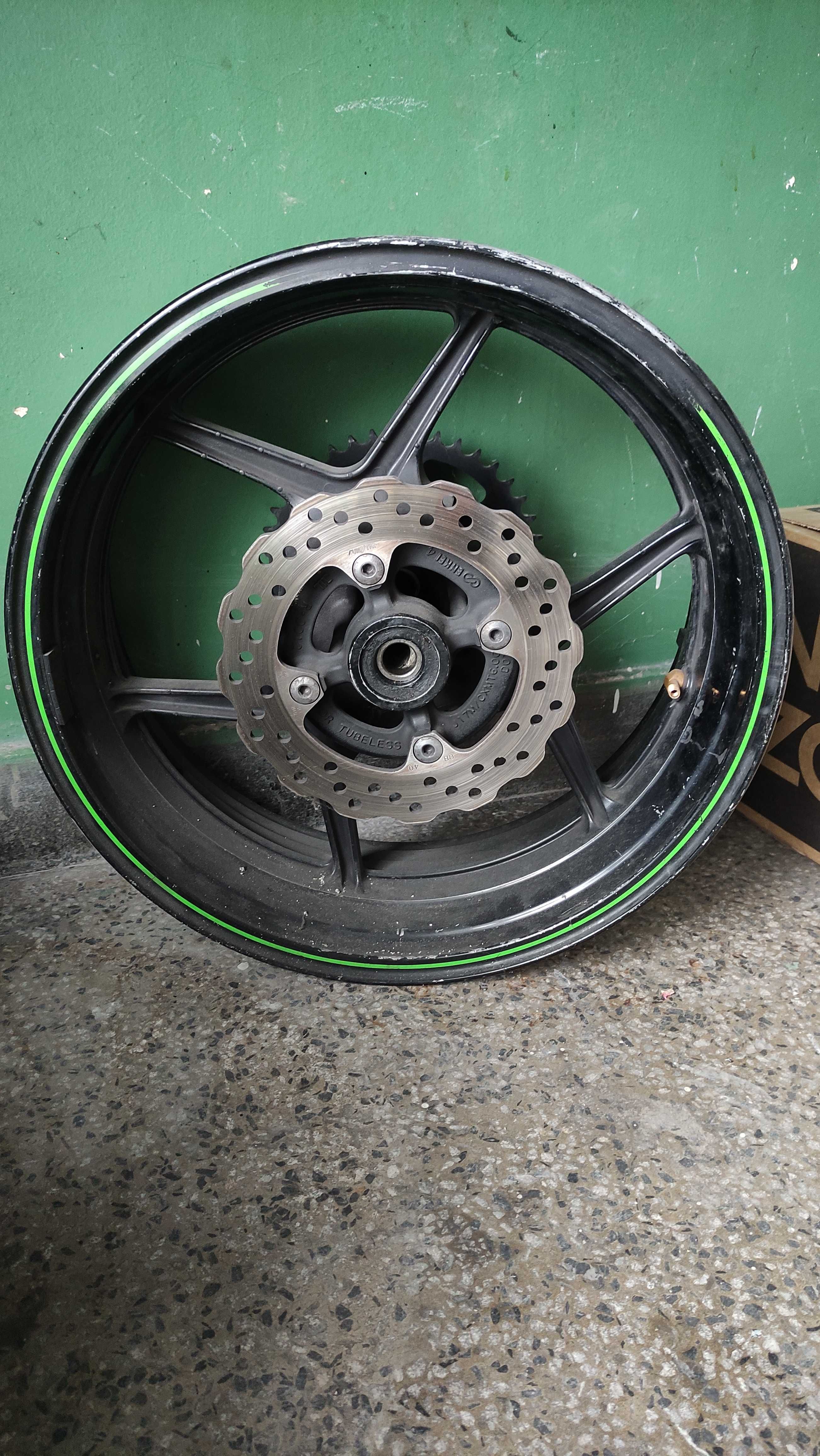 Задна джанта и заден диск за Kawasaki ZX10R 2008-2010
